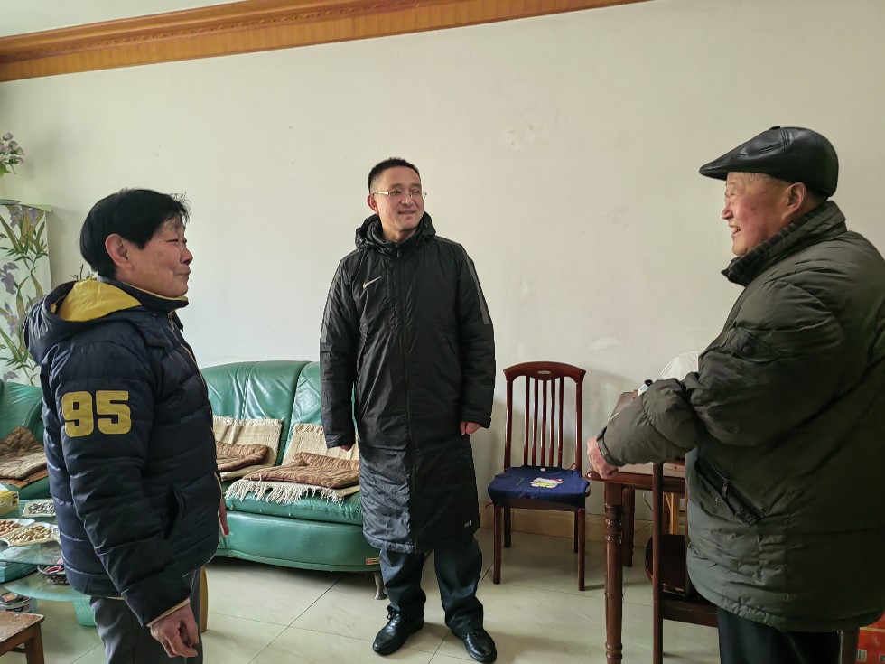 走访慰问1.jpg