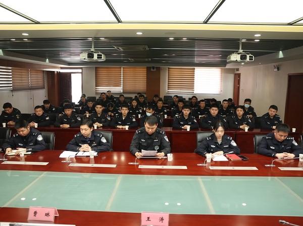 2.市公安局举办青年民警警示教育活动2.jpg
