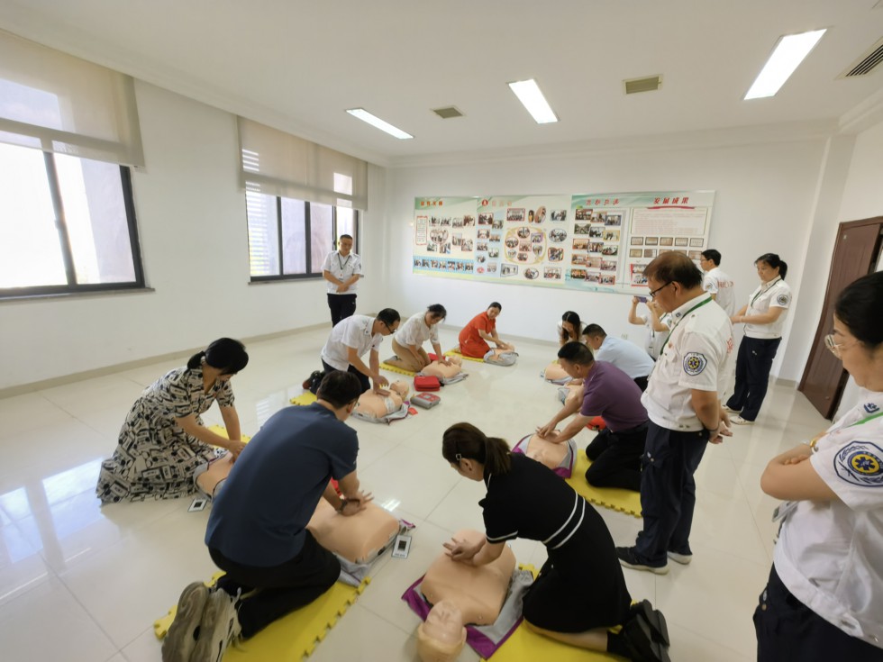 3.3市委编办.jpg