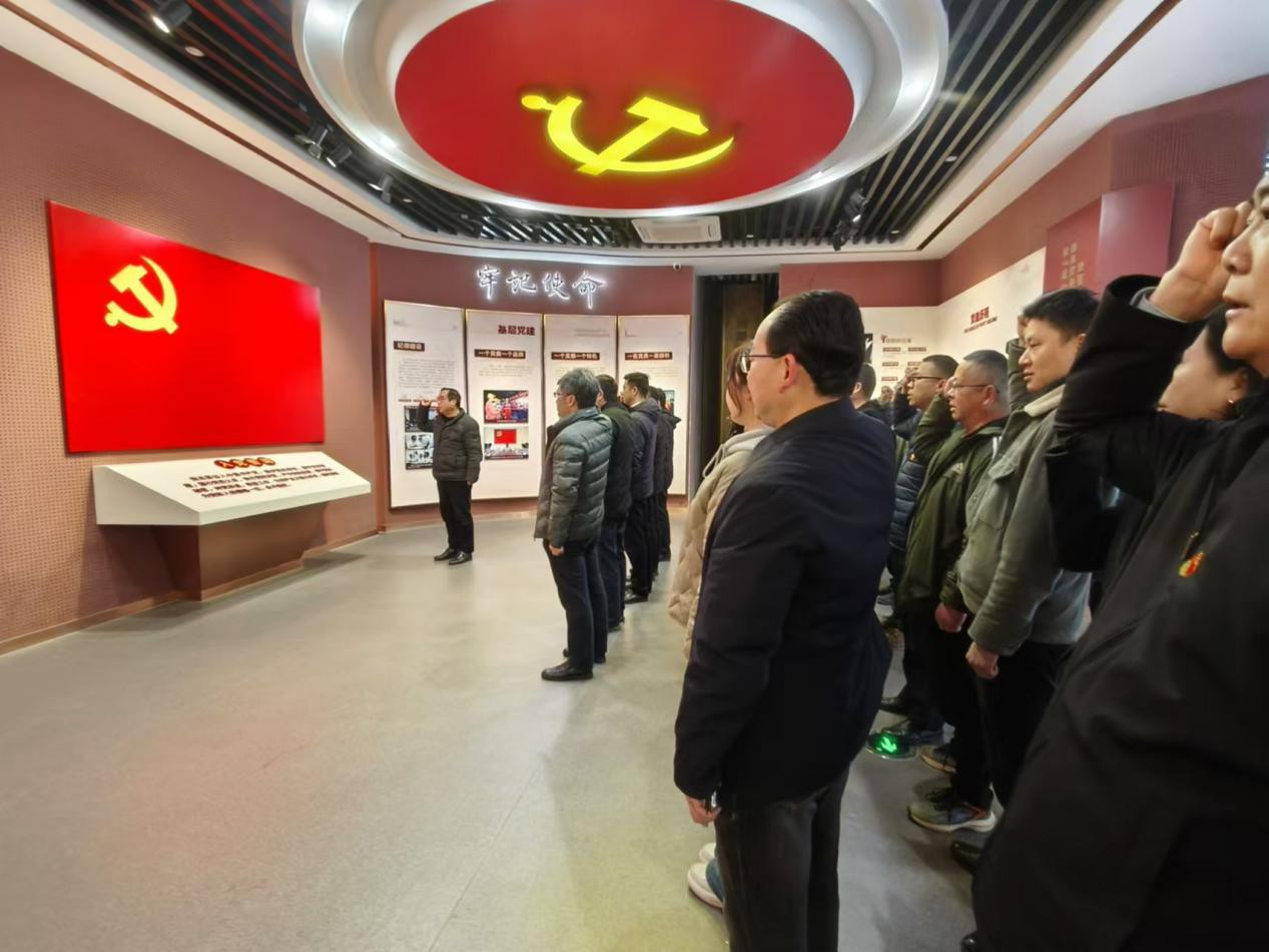 2.市发改委：重温工业发展印记 .jpg
