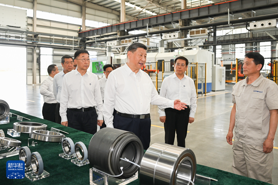 习近平在河南考察时强调  坚定信心推动高质量发展高效能治理 奋力谱写中原大地推进中国式现代化新篇章